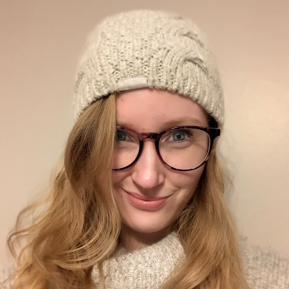 Light Grey Knit Columbia Beanie